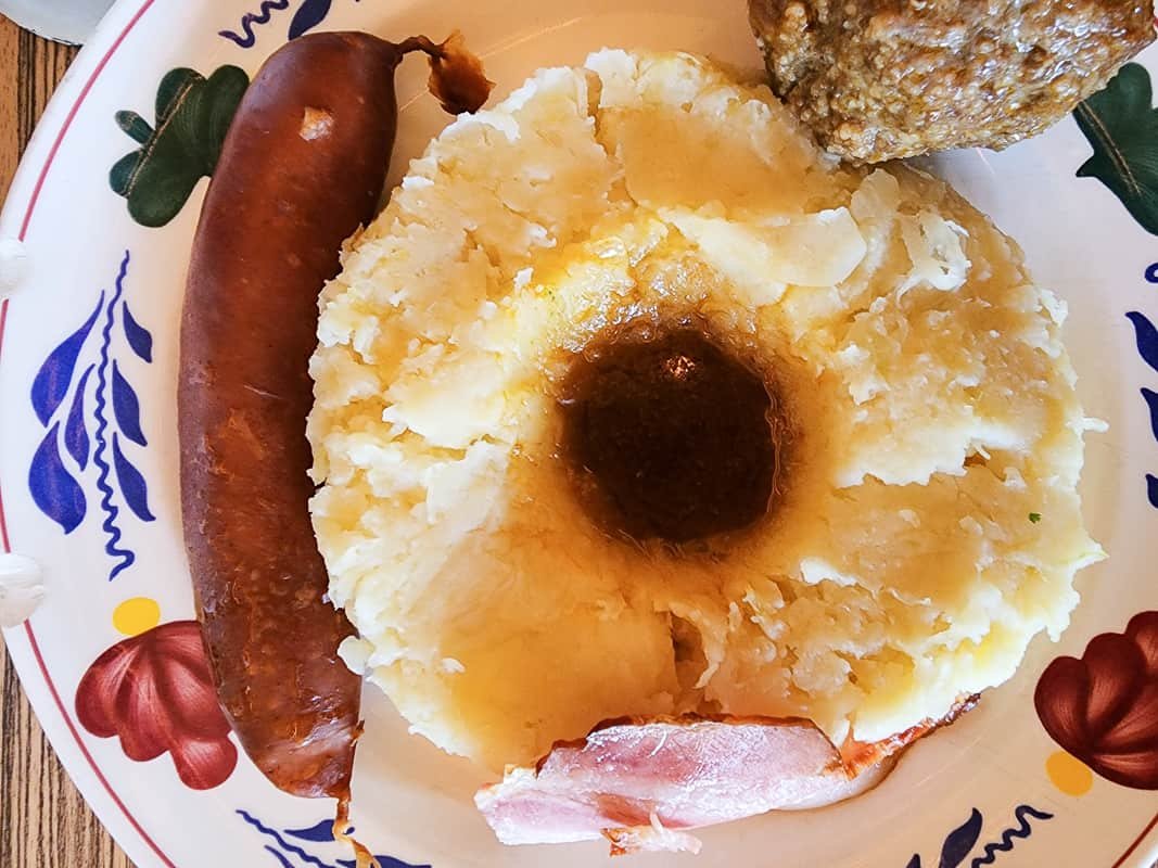 Where to Eat Stamppot in Amsterdam to Taste Authentic Dutch Dishes